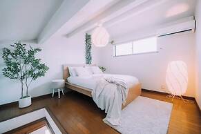 5BDR 1.5BA Osaka Castle House