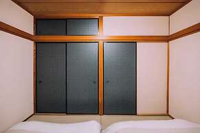 5BDR 1.5BA Osaka Castle House