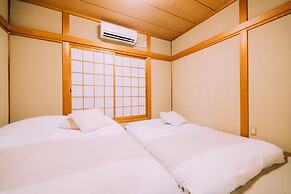 5BDR 1.5BA Osaka Castle House