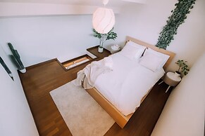 5BDR 1.5BA Osaka Castle House