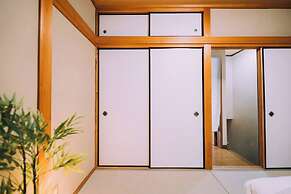 5BDR 1.5BA Osaka Castle House