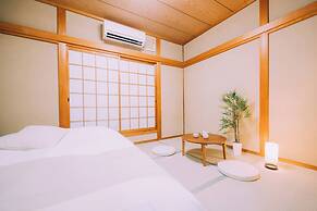 5BDR 1.5BA Osaka Castle House