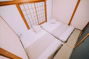 5BDR 1.5BA Osaka Castle House