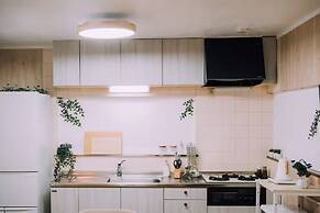 5BDR 1.5BA Osaka Castle House