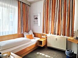 City Hotel