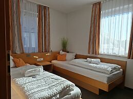 City Hotel