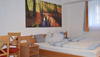City Hotel