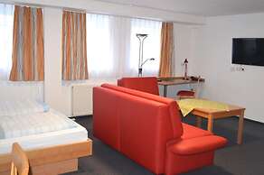 City Hotel