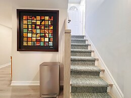 Cozy & Modern Ensuite Basement Rooms - Steps to Subway & Downsview Rog
