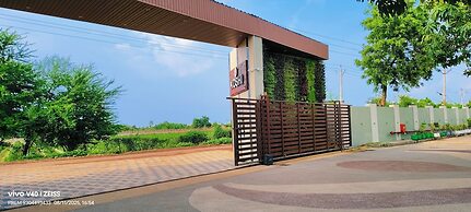 KOSHI AERO CLUB & RESORT