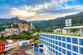 Kingston 13 @ Penang Hill