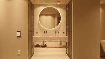 F ZEEN ATHENS – Adults Only