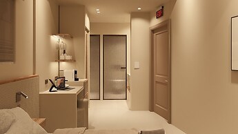 F ZEEN ATHENS – Adults Only