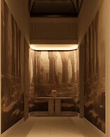 F ZEEN ATHENS – Adults Only