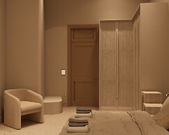 F ZEEN ATHENS – Adults Only