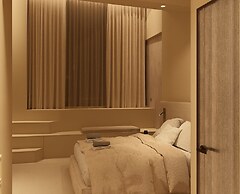 F ZEEN ATHENS – Adults Only