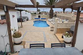 Exceptional 3 Bed Villa Malpas, Sleeps 6, H/pool