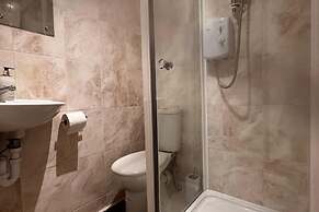 Curzon Street Retreat - 4 Beds