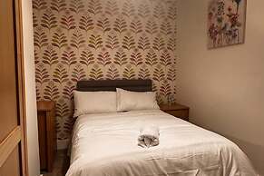 Curzon Street Retreat - 4 Beds