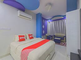 Dancenter Muscat Holiday Luxury Stay