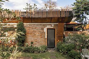 Vande Guest House