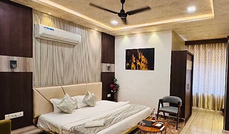 Hotel Shree Palace & Restaurant