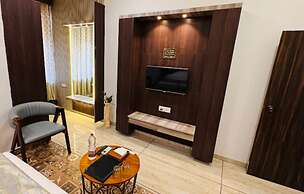 Hotel Shree Palace & Restaurant