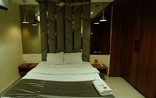 Hotel Shree Palace & Restaurant