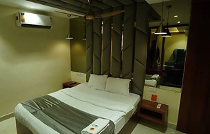 Hotel Shree Palace & Restaurant