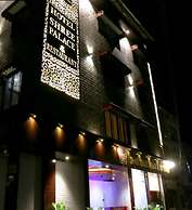 Hotel Shree Palace & Restaurant