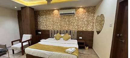 Hotel Shree Palace & Restaurant
