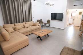 Sinani Villa - Garden Oasis With Private Pool
