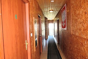 Lakeside Getaway With Family Amenities