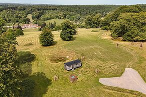 Quercus Redwood - Sleeps 4 - From 375 Per Night