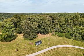 Quercus Redwood - Sleeps 4 - From 375 Per Night
