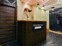 Townhouse Lighthouse Beach Puri