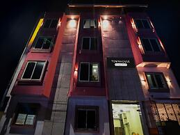 Townhouse Lighthouse Beach Puri