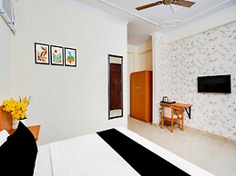 Townhouse Oak Sector 121 Noida Metro Station
