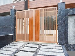 Townhouse Oak Sector 121 Noida Metro Station
