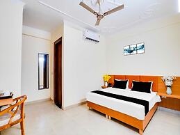 Townhouse Oak Sector 121 Noida Metro Station