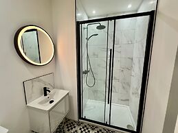 Rhode Lane Serviced Apartments