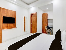 Hotel O Sarai Metro Station