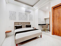Hotel O Sarai Metro Station