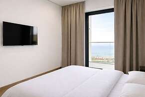 Next White Aparthotel Official