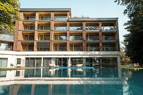 Buff Medical Resort