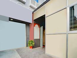 Collection O JLN Marg Malviya Nagar