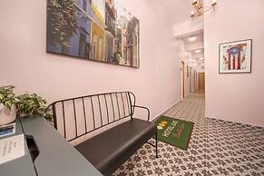 Room 1 - Stylish Accessible Suite