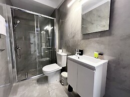 02 LIM - Stay Neo Coast Apartment