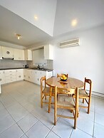 102 PAP - Stay Helios House