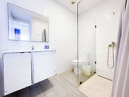STUDIOS and SUITES Ducassi ROOFTOP POOL